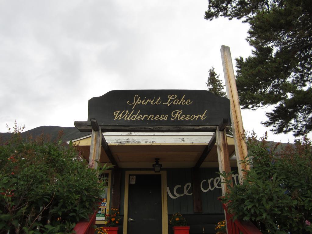 Spirit Lake Lodge Whitehorse Kültér fotó